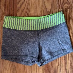 girls booty shorts